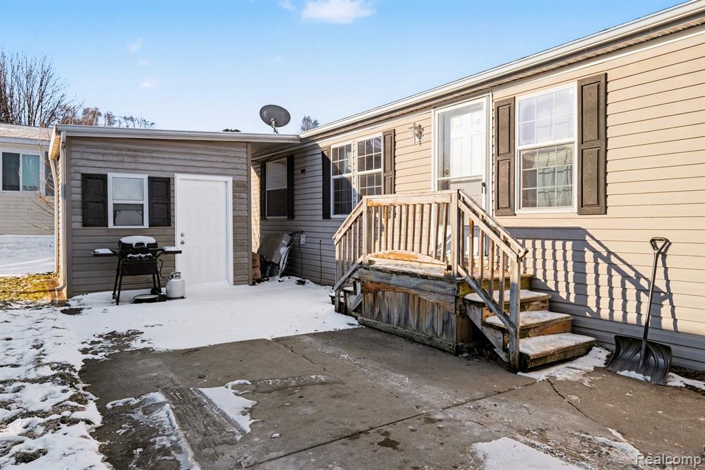 2055 Cedar Circle, Clio, MI 48420
