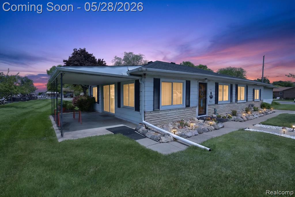 29886 Pointe Drive, Rockwood, MI — Photo 2