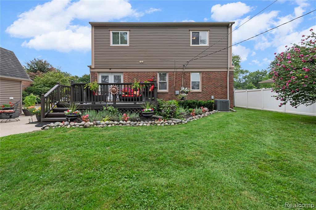 14962 Beatrice Street, Livonia, MI, 48154