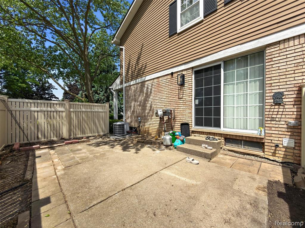 20830 W Glen Haven Circle, Northville, MI 48167 — Photo 24