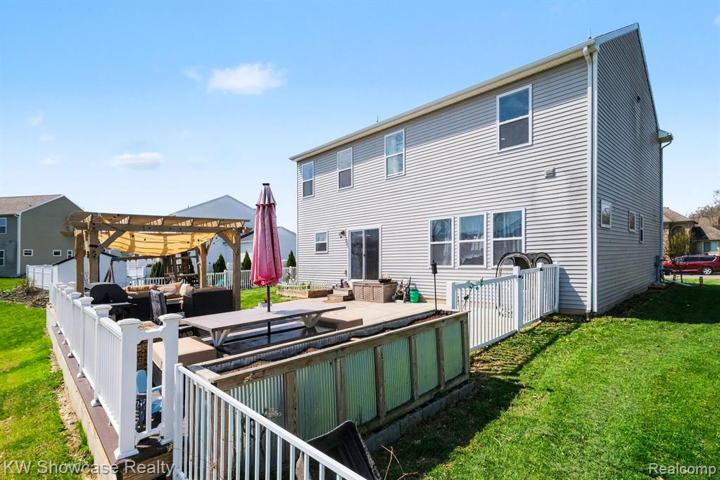4339 Pebble Creek Boulevard, Grand Blanc, MI 48439 — Photo 29