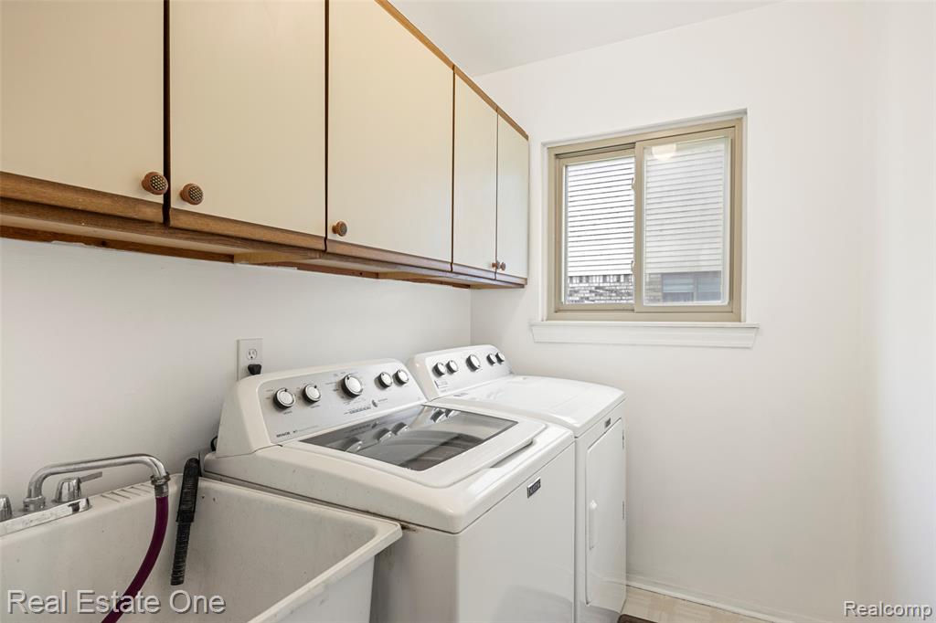 1194 Paddington Road, Canton, MI 48187 — Photo 12