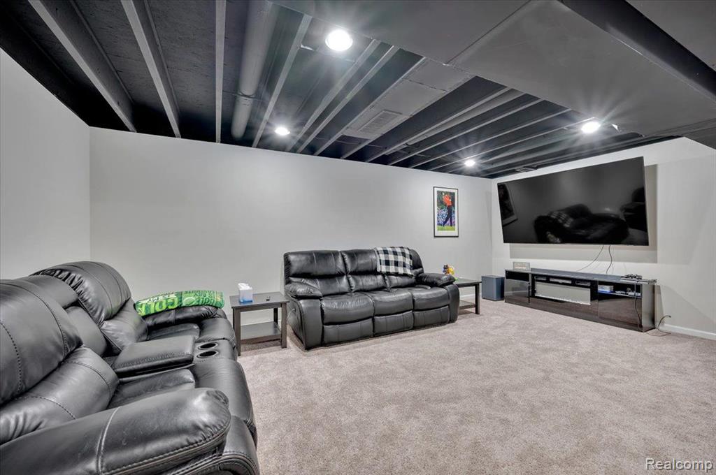 62072 SAVANNAH Drive, South Lyon, MI 48178 — Photo 31