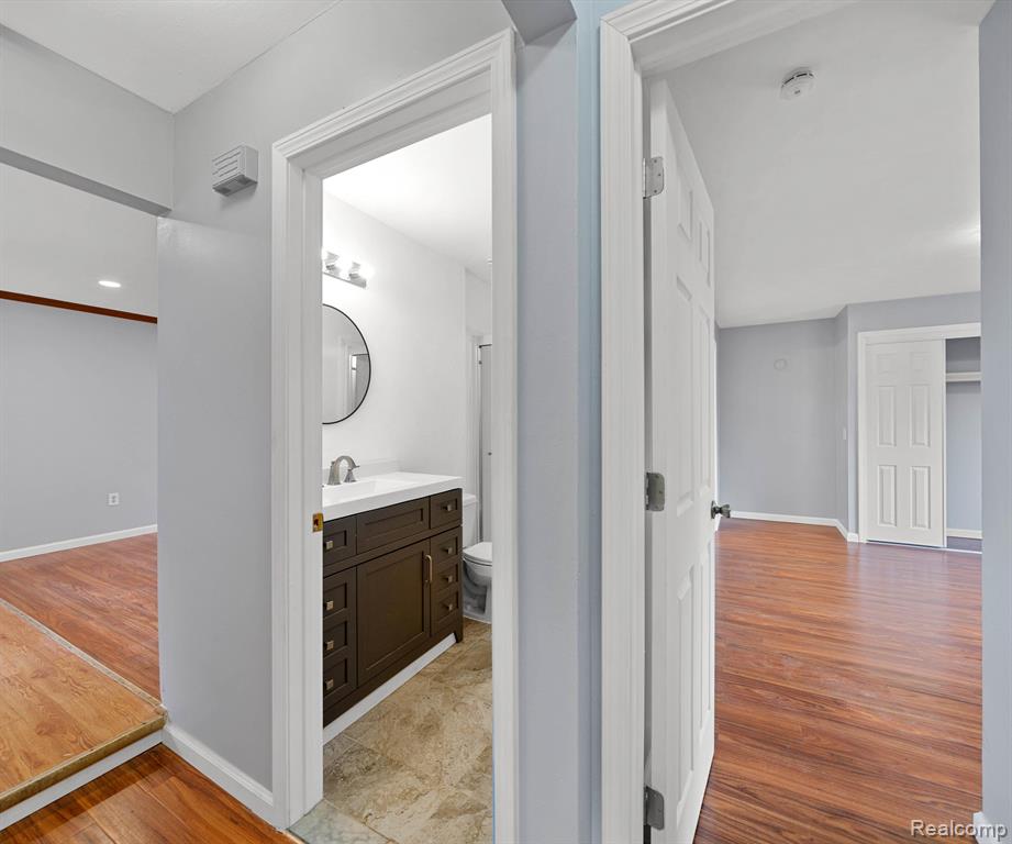 44359 REGIS, Canton, MI 48187 — Photo 20