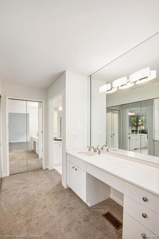 7529 DANBURY Drive, West Bloomfield, MI — Photo 11