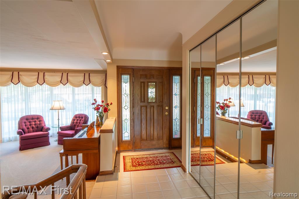 54815 FRANKLIN Drive, Shelby Twp, MI 48316 — Photo 16
