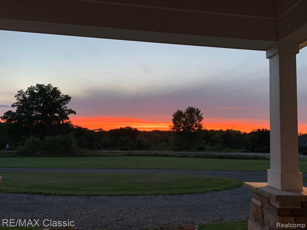 5314 WALNUT CREEK Lane, Ann Arbor, MI 48105 — Photo 50
