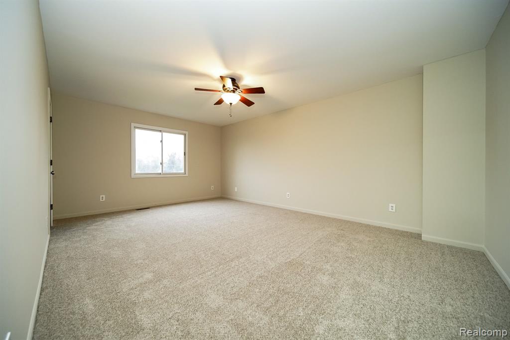 460 OAKGROVE, Clawson, MI — Photo 45