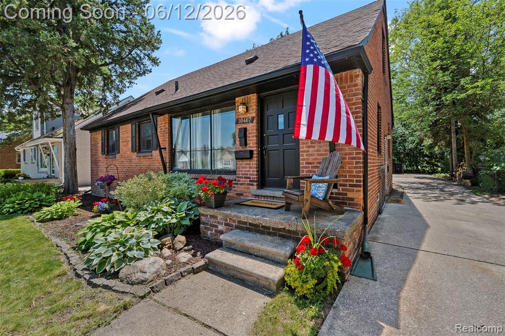 10467 W 11 Mile Road, Huntington Woods, MI — Photo 3