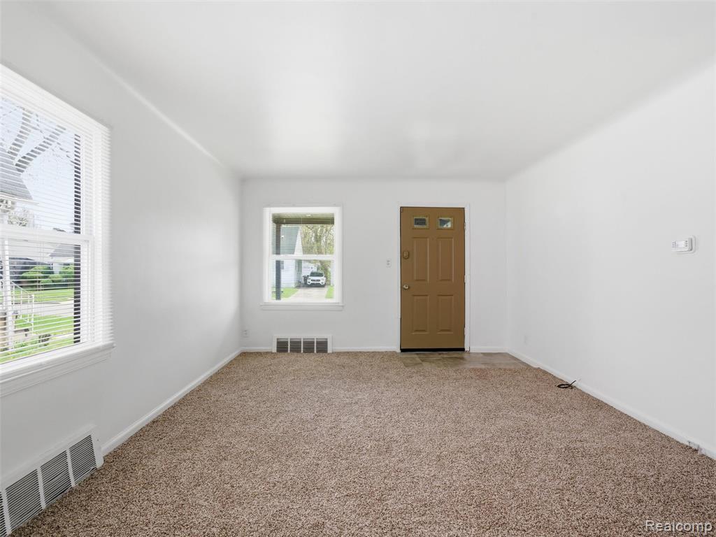 196 Luther Avenue, Pontiac, MI 48341 — Photo 3