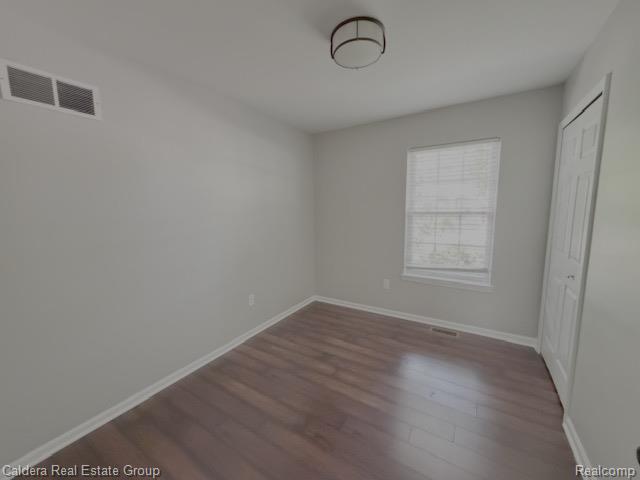 815 Manzano Drive, Wolverine Lake, MI 48390 — Photo 10