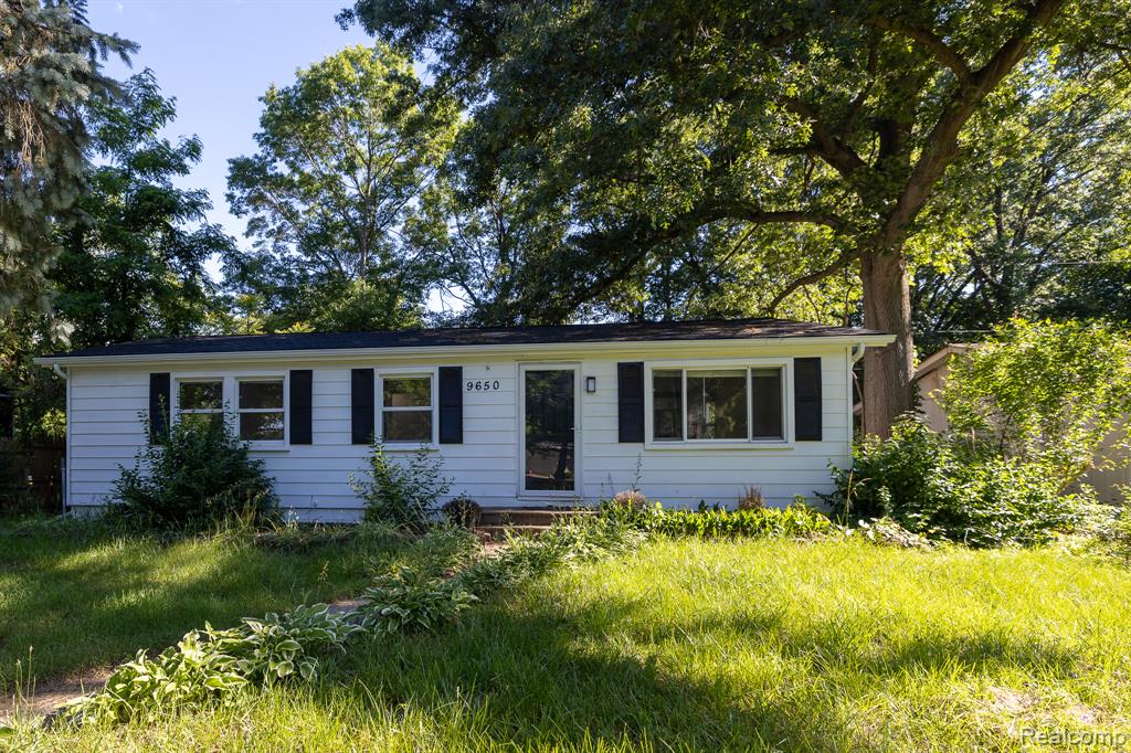 9650 Cooley Lake Road, White Lake, MI — front exterior