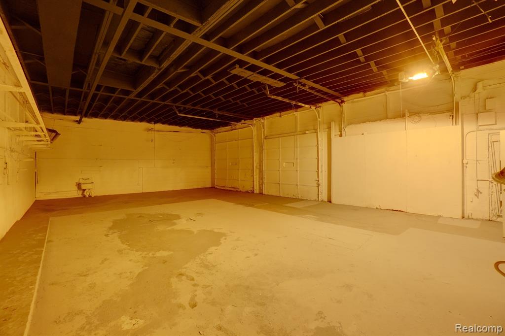 10301 WHITTIER Street, Detroit, MI 48224 — Photo 7