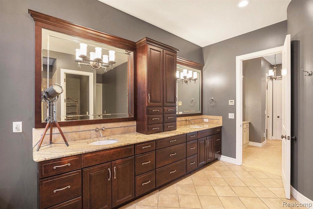 8301 Misty, Grand Blanc, MI 48439 — Photo 20