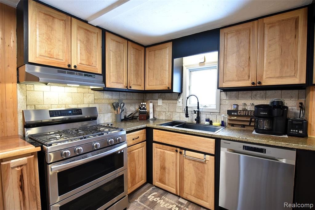 838 E Pere Cheney Road, Roscommon, MI 48653 — Photo 16
