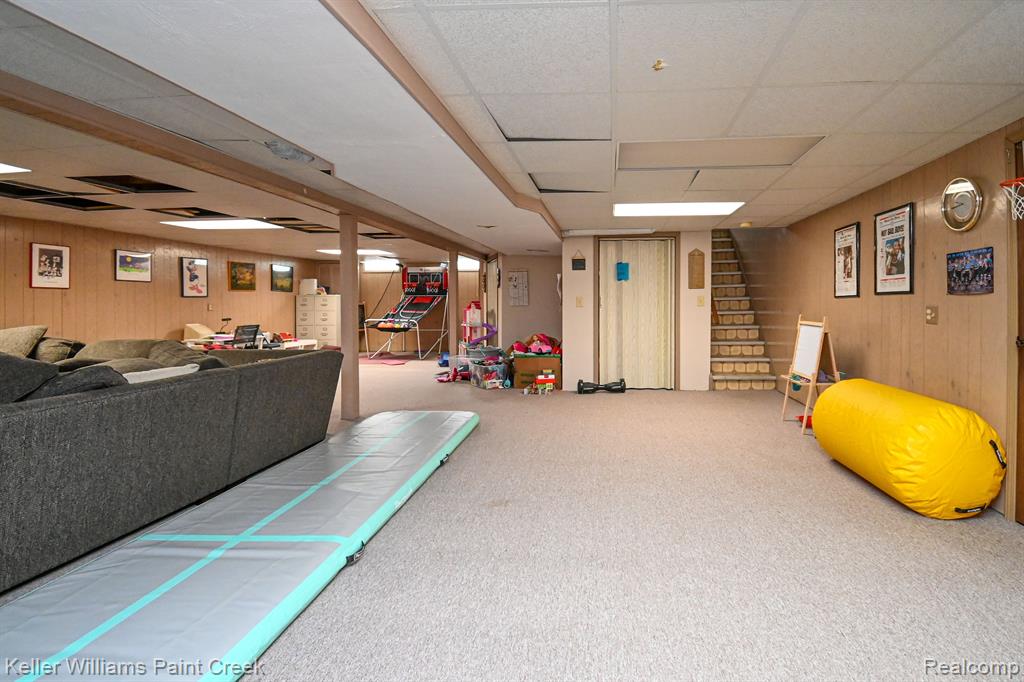 40612 REHSE Drive, Clinton Twp, MI 48038 — Photo 35