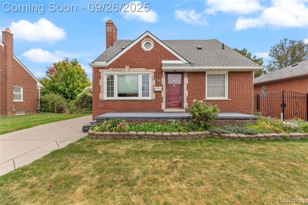 7290 Helen, Center Line, MI 48015 — Photo 2