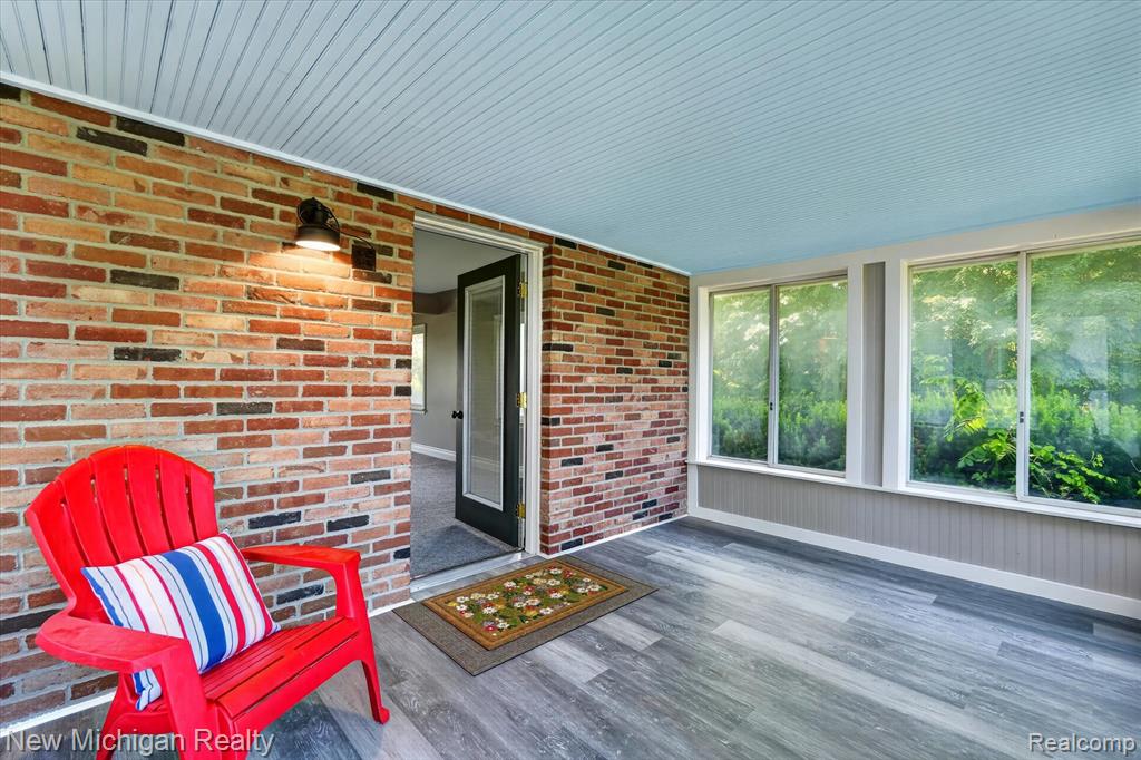 11374 Lahring Road, Byron, MI 48418 — Photo 7