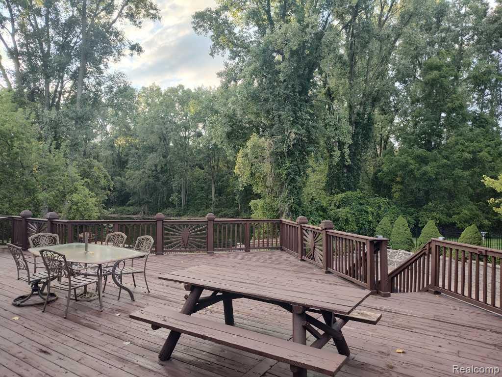 1339 Pond Bluff Way, Brighton, MI 48114 — Photo 11
