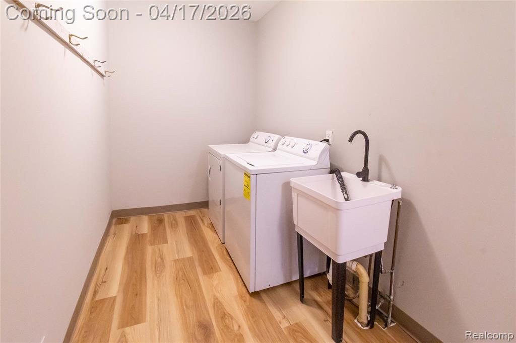 845 Longfellow Drive, Troy, MI 48085 — Photo 33