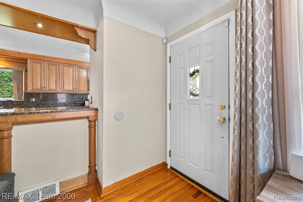 7841 Mead Street, Dearborn, MI 48126 — Photo 8