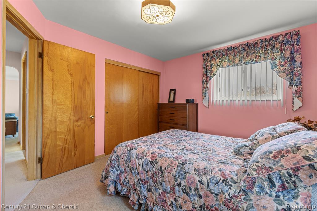 6450 N Lafayette Street, Dearborn Heights, MI 48127 — Photo 17
