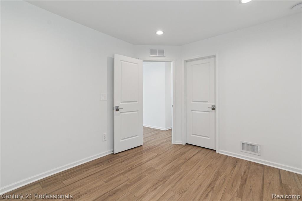 2843 DILLON Drive, Ann Arbor, MI 48105 — Photo 41
