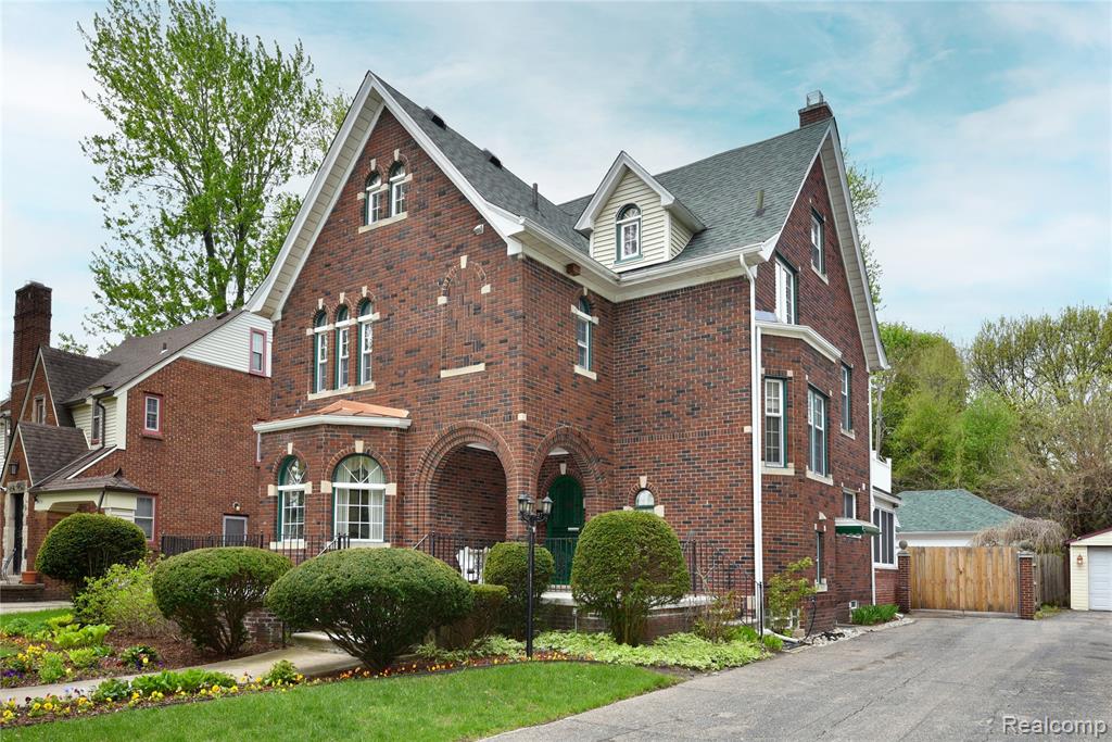14127 Woodmont Avenue, Detroit, MI 48227 — Photo 2