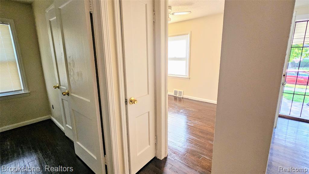 7336 Chatham, Redford, MI 48239 — Photo 18