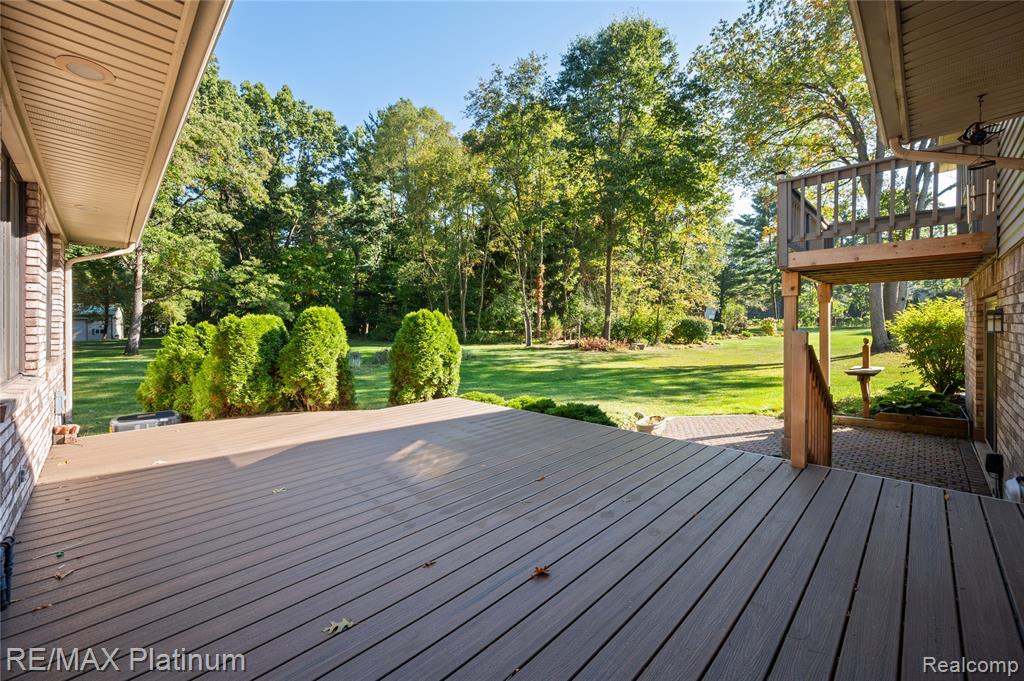 3750 Burwood Lane, Highland, MI — Photo 18