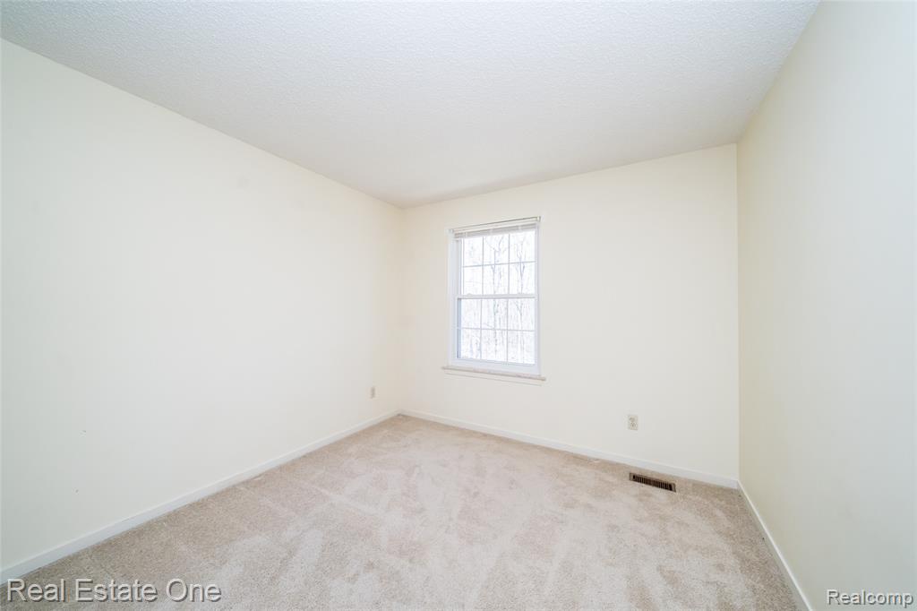 41474 Cornell Drive, Novi, MI 48377 — Photo 43