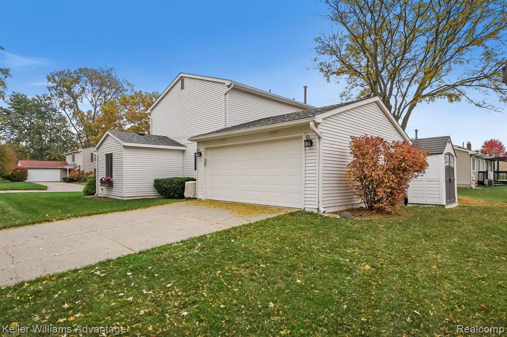24485 BONNIE BROOK Drive, Novi, MI — Photo 3