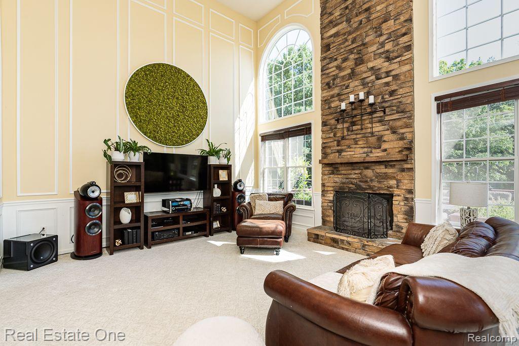 523 WYNSTONE Circle N, Oakland, MI — Photo 13