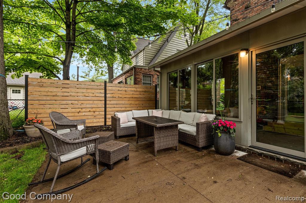 641 W WOODLAND Street, Ferndale, MI 48220 — Photo 51