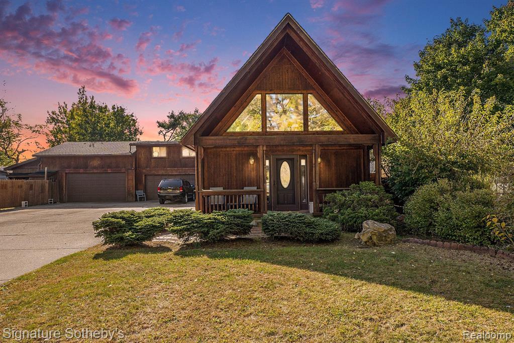 6143 MONROVIA Drive, Waterford, MI 48329 — Photo 2