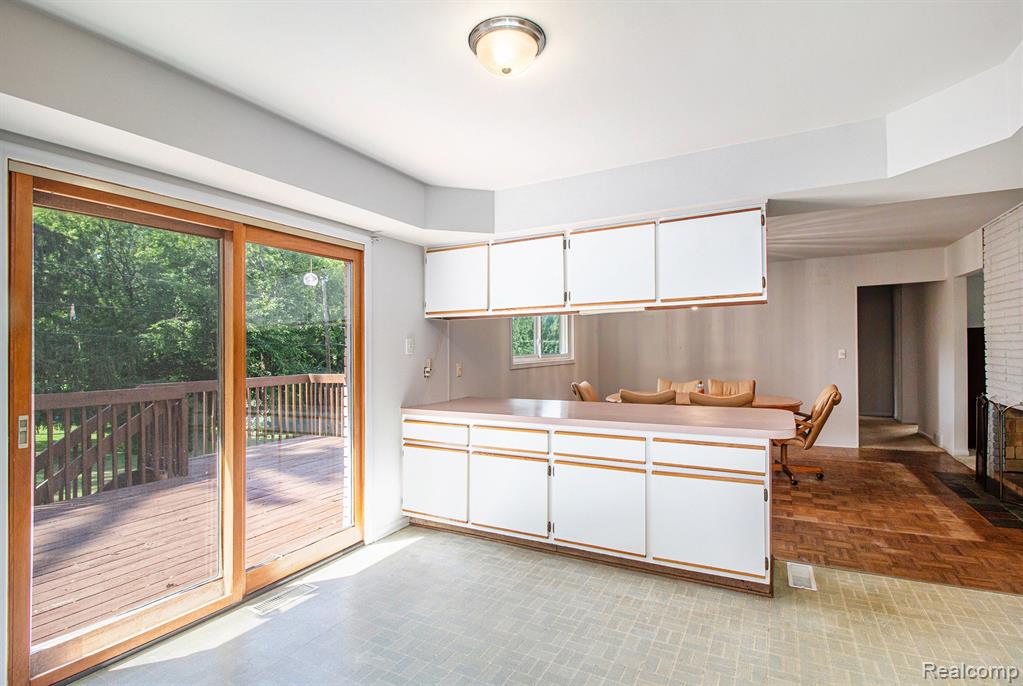 4910 Clarkston Road, Clarkston, MI 48348 — Photo 7
