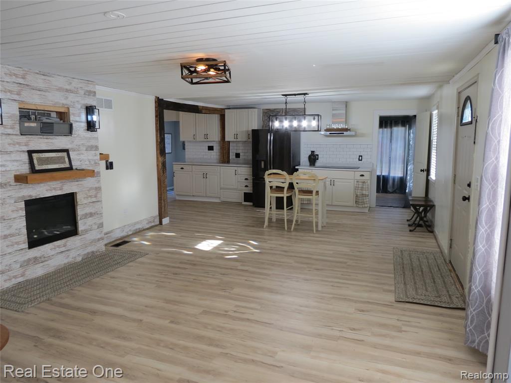 225 South Street, Fowlerville, MI 48836 — Photo 14
