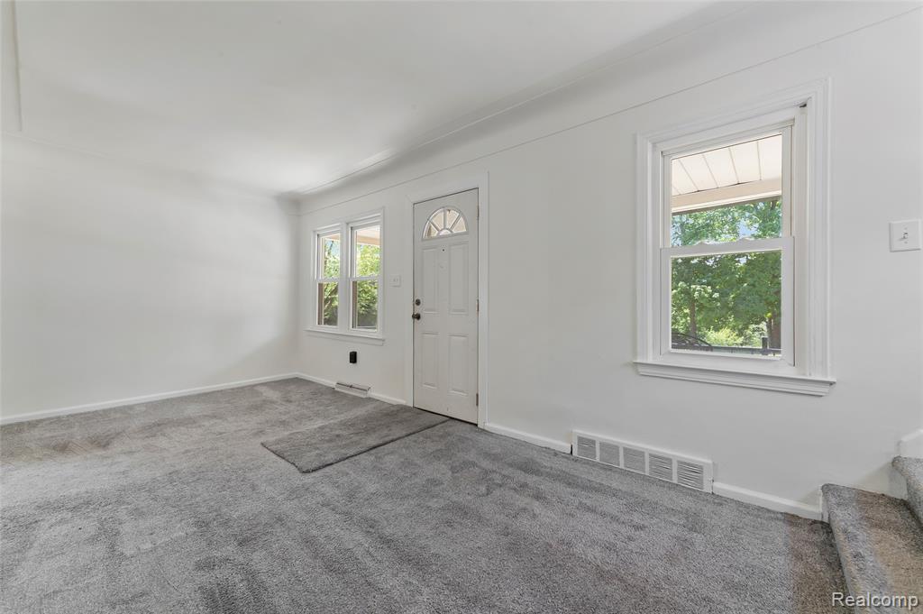 15450 Lola Drive, Redford, MI 48239 — Photo 9