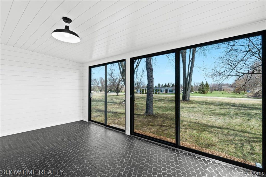 7100 DEWEESE Road, Jackson, MI 49201 — Photo 20