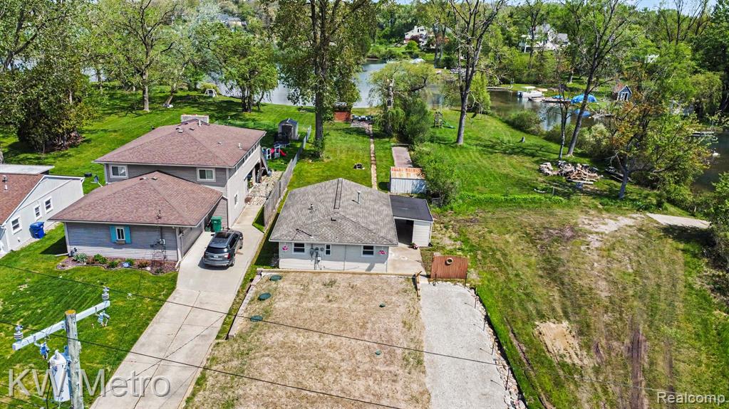 657 Dunleavy Drive, Highland, MI 48356 — Photo 33