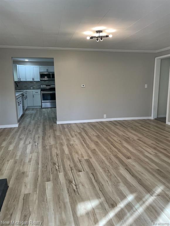 4262 W COURT Street, Flint, MI 48532 — Photo 14
