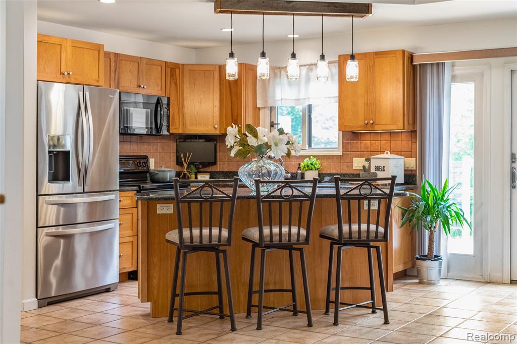 4230 Mill Lake Road, Lake Orion, MI — Photo 18