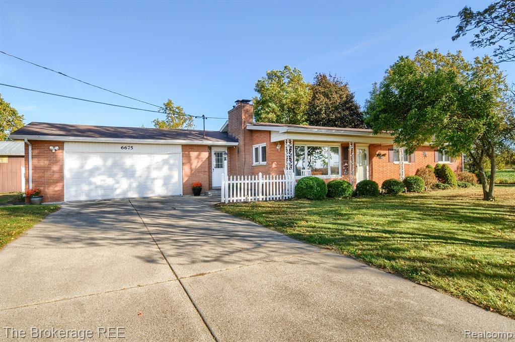 6675 MOWER Road, Saginaw, MI 48601 — front exterior