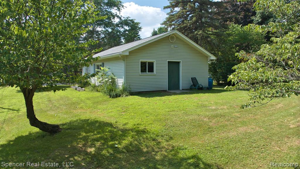2750 College Road, Holt, MI 48842 — Photo 15