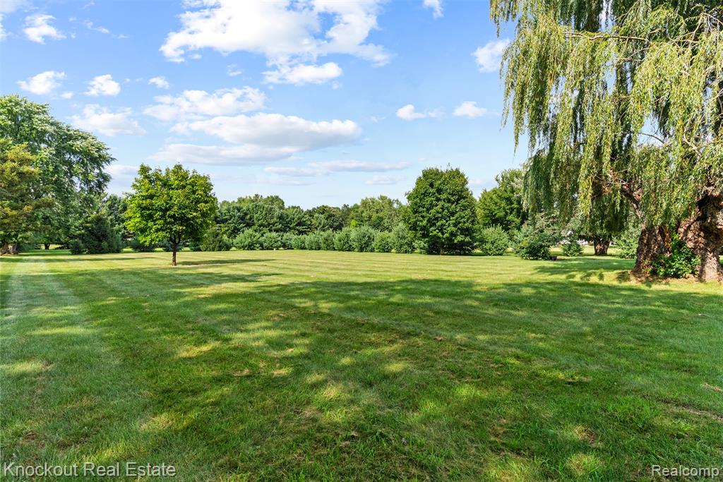 8058 Stanley Road, Flushing, MI 48433 — Photo 31