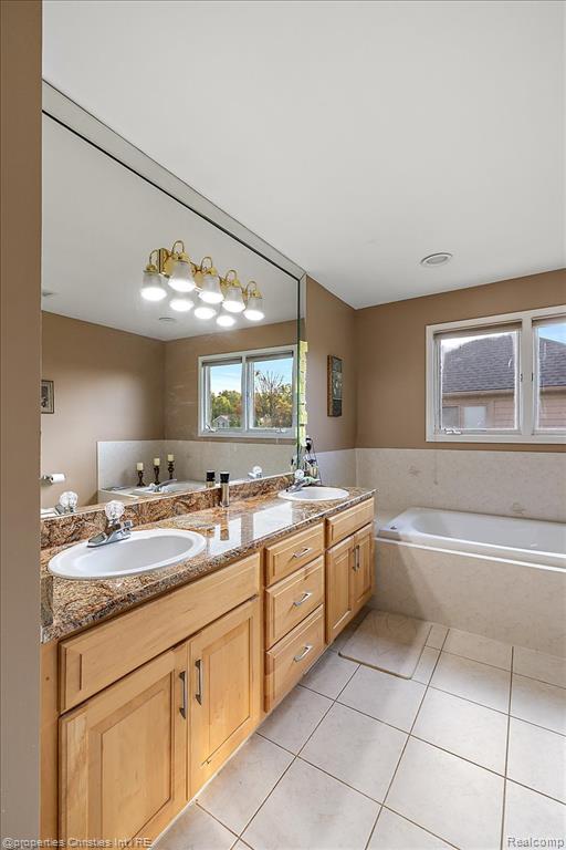 58 INGRAM Drive, Troy, MI 48098 — Photo 61