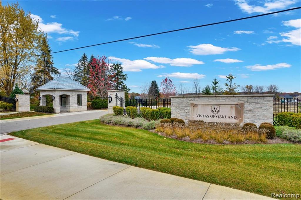 1632 Vista Drive, Oakland, MI — Photo 11