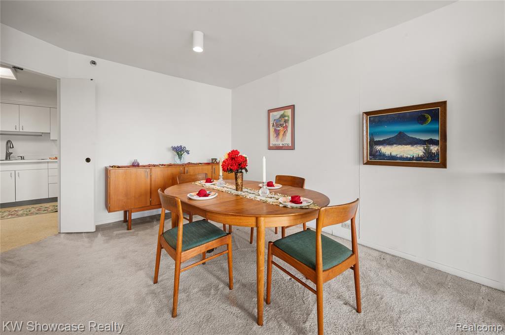 5000 Town Center Center, 703, Southfield, MI 48075 — Photo 14