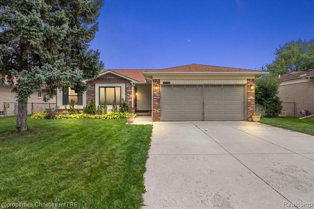 38364 Yonkers Drive, Sterling Heights, MI 48310
