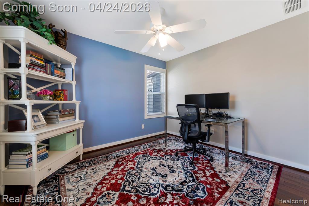 1963 Beverly Street, Sylvan Lake, MI 48320 — Photo 25